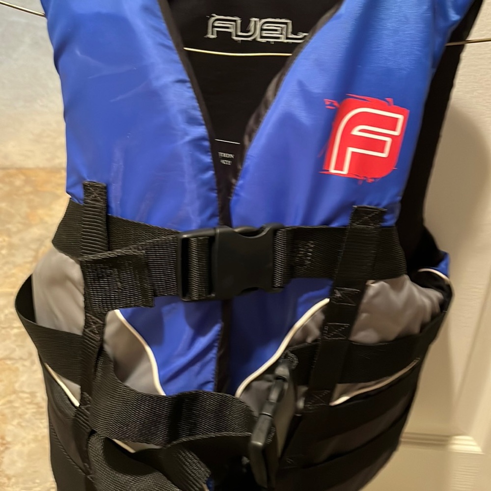 Water life vest